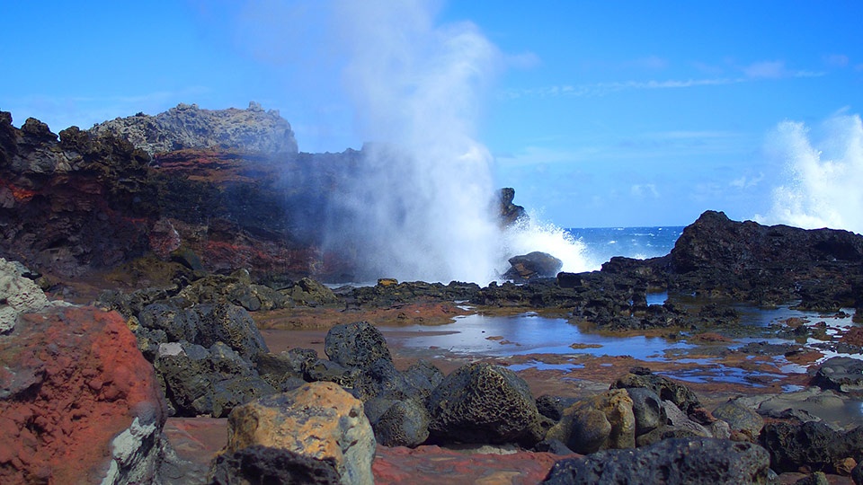 Best Maui Path Nakalele Blowhole Tour