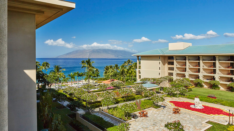 Rooms & Suites - Four Seasons Maui