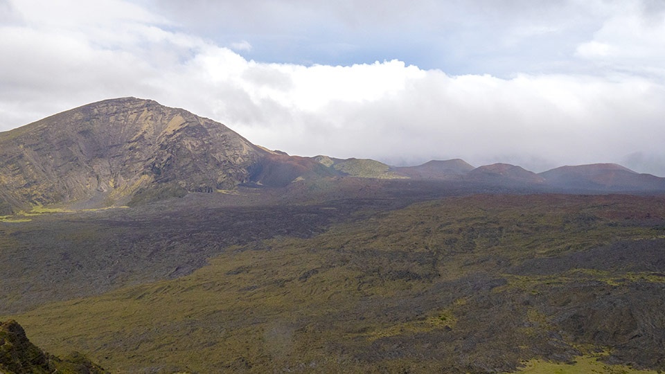 Top Hike Halemauu Trail Haleakala