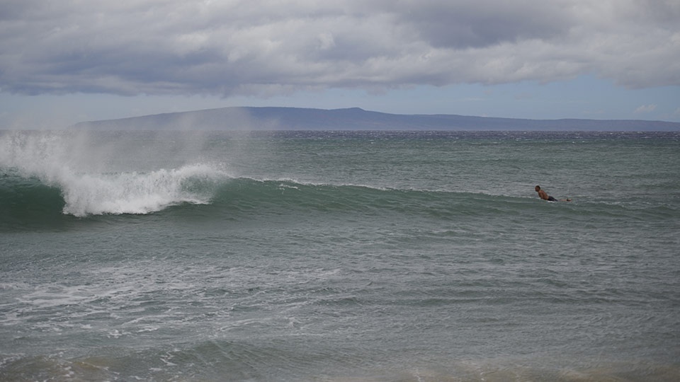 Top 10 Beginner Surf Breaks in Maui