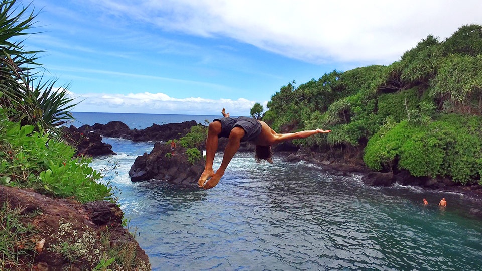 Best Maui Land Activities Cliff Jump