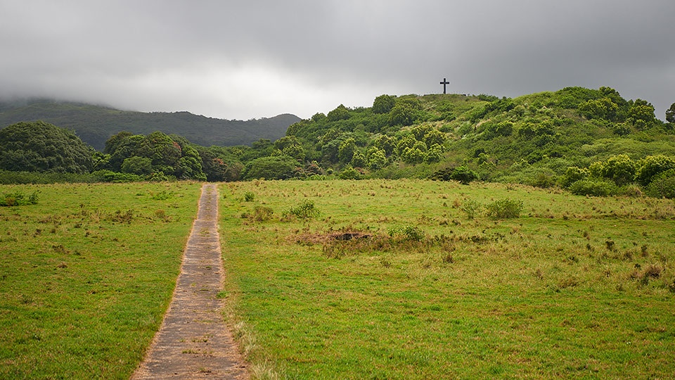 Best Hana Activities Fagans Cross