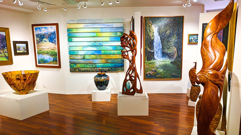 Best Upcountry Maui Activity Makawao Galleries Shopping