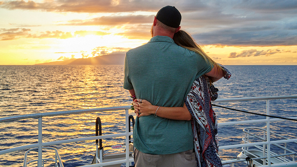 Best Maui Sunset Luau Couples