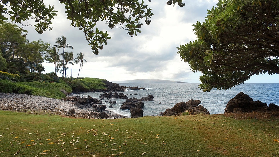 Where to Snorkel in Maui Hawaii Five Caves