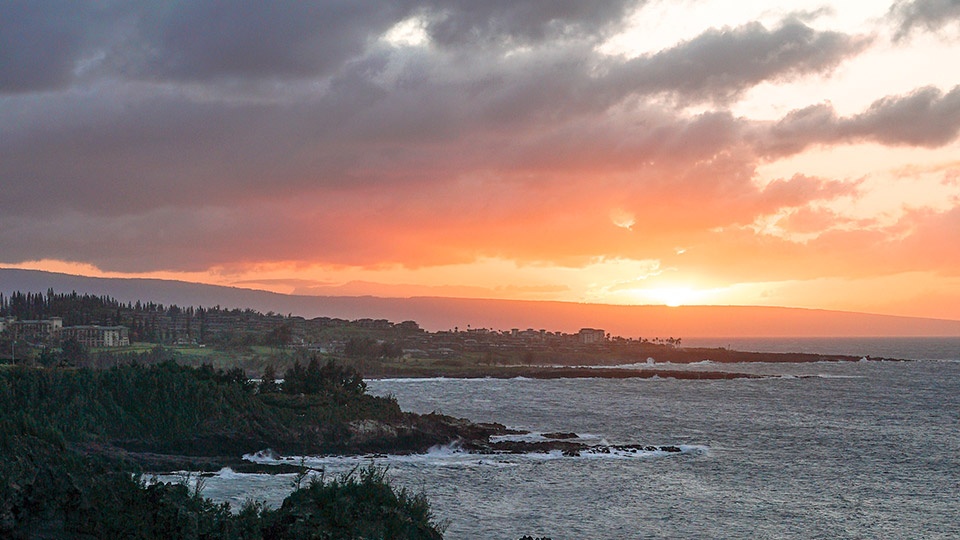 Where to Snorkel in Maui Honolua Bay Sunset