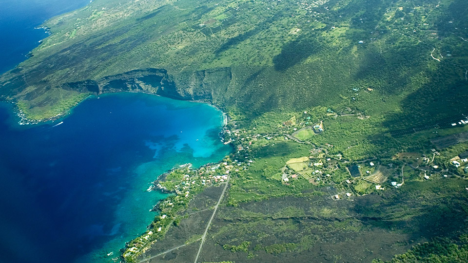 Aerial Photo of Kealakekua Bay
