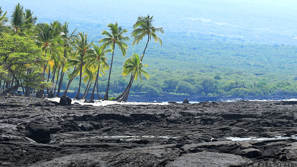 Honaunau Bay in Maui Hawaii