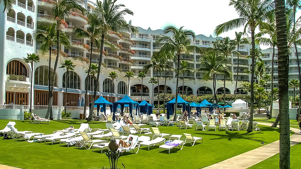 Top 10 Maui Resorts Fairmont Kea Lani Resort