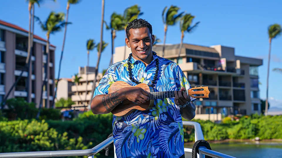 Pride of Maui Sunset Dinner Cruise and Luau Crewmembers