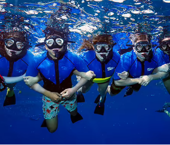 Group photo underwater