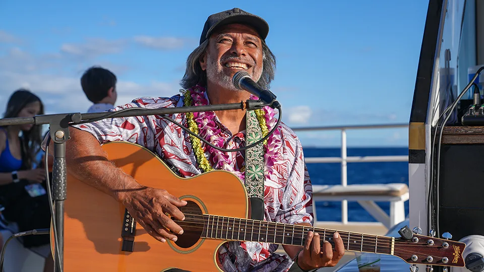 Best Luau Honeymoon Activities Maui Sunset Dinner Cruise