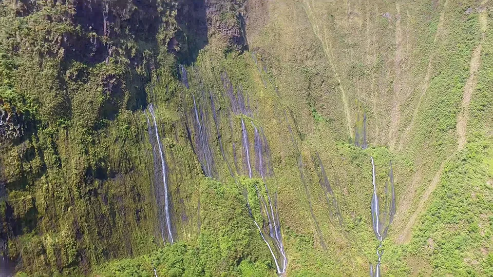 Best maui things to do helicopter tour