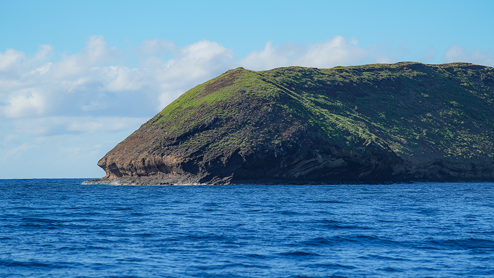 Light surface texture near Molokini showing changing ocean conditions in Maui