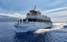 Pride of Maui 'Elua Sailing with Guests on a Molokini Snorkel Tour